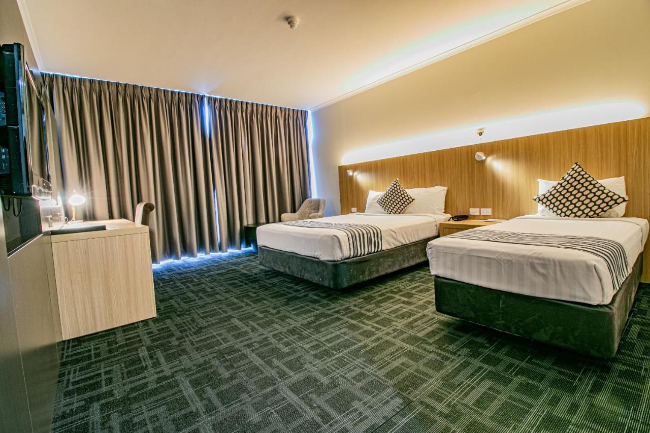 Absolute Beachfront Opal Cove Resort Korora Экстерьер фото