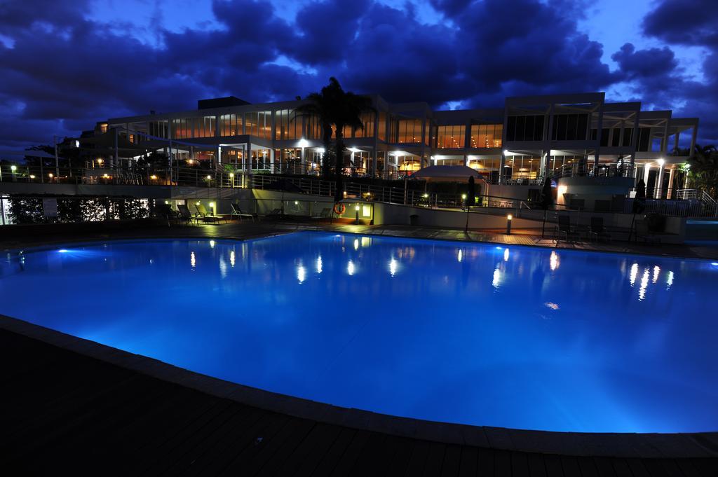 Absolute Beachfront Opal Cove Resort Korora Экстерьер фото