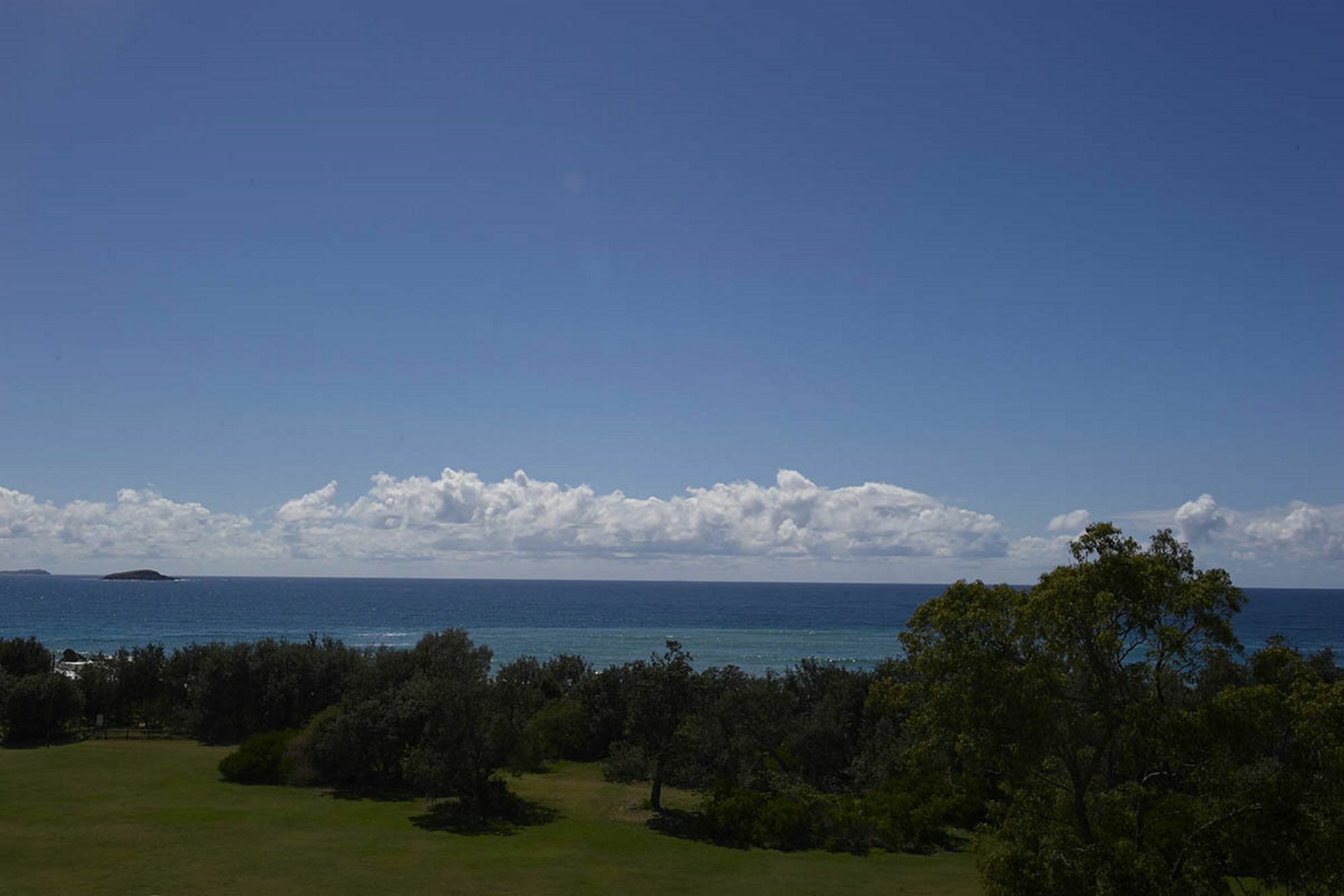 Absolute Beachfront Opal Cove Resort Korora Экстерьер фото